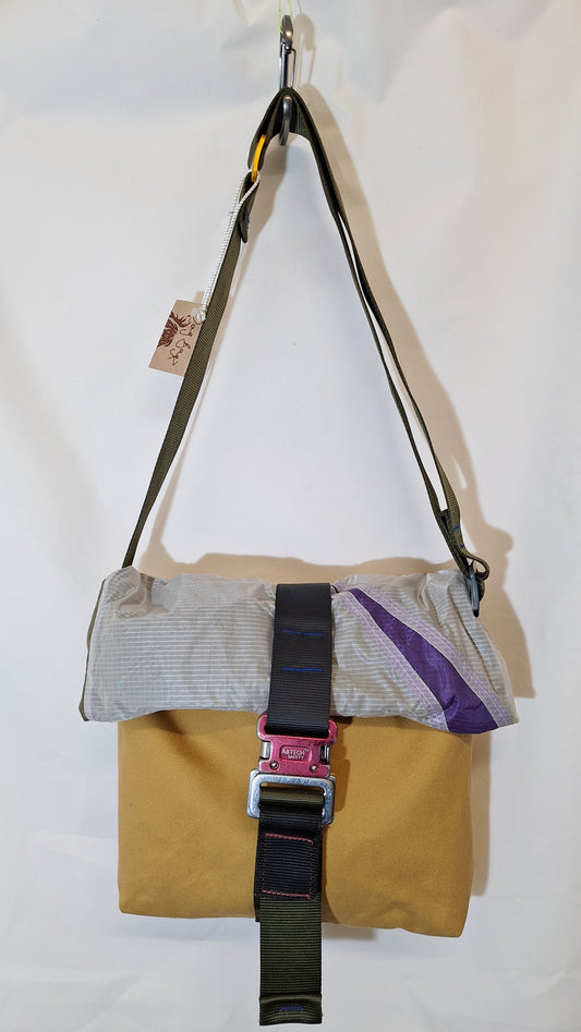 Messenger bag