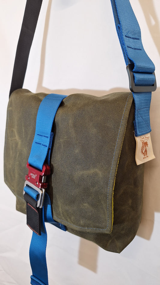 Messenger bag