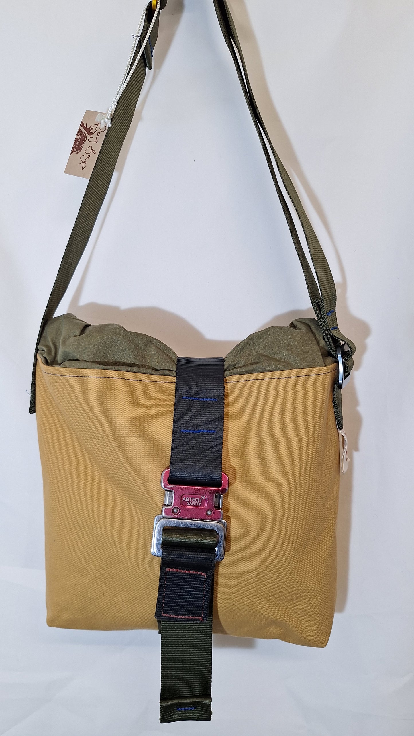 Messenger bag