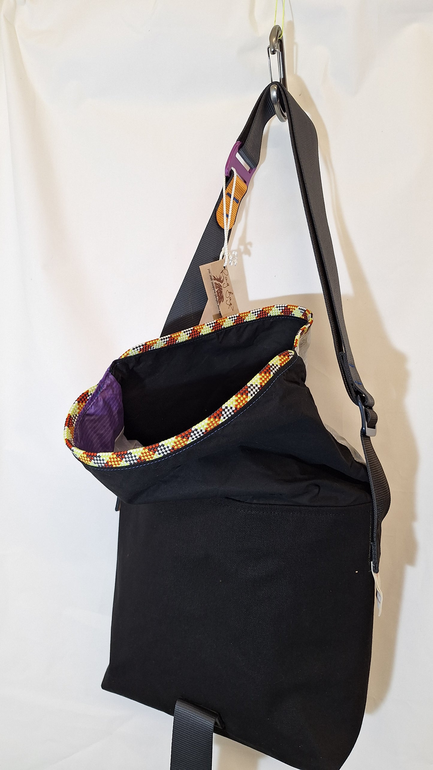 Messenger bag
