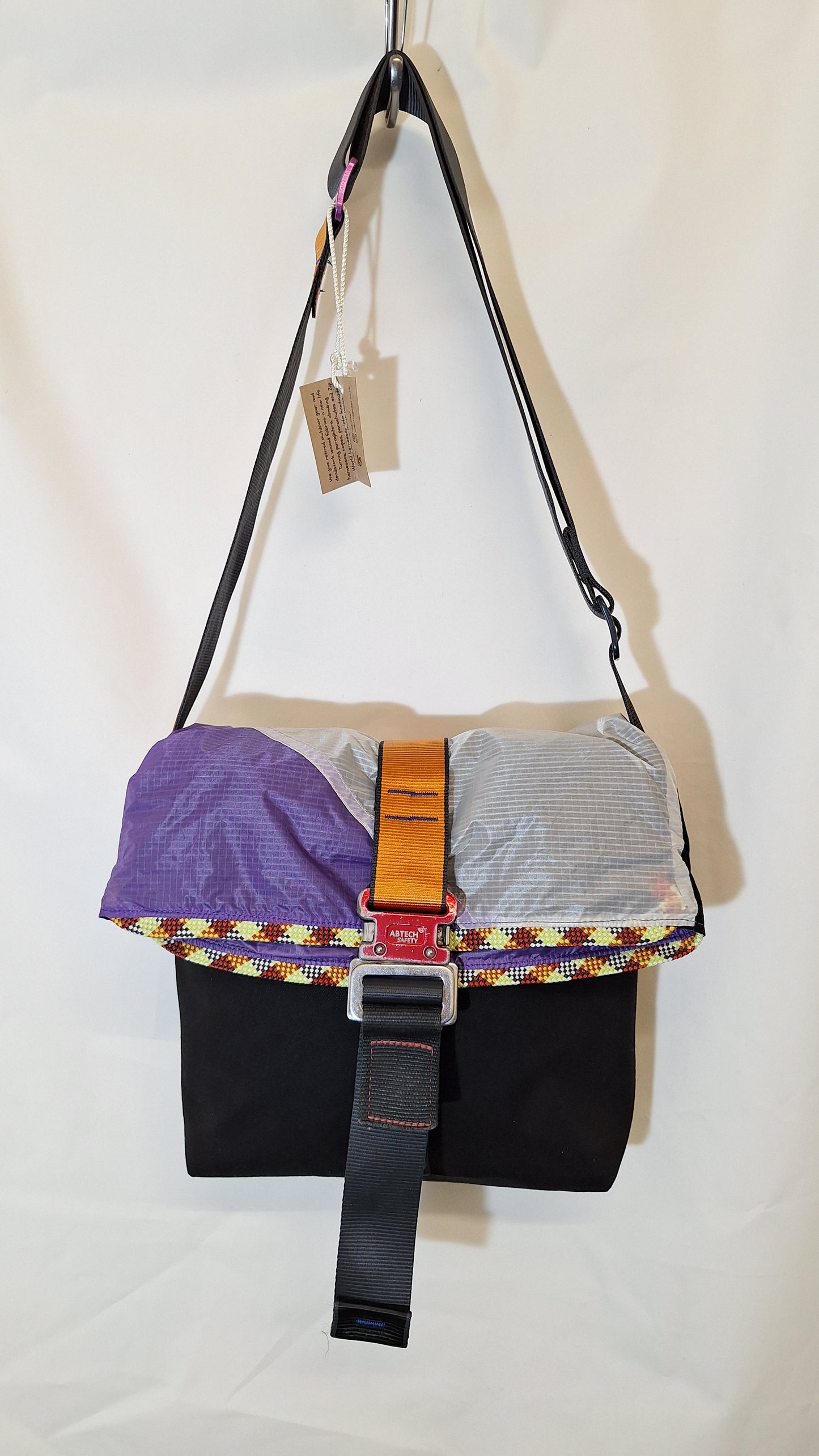 Messenger bag