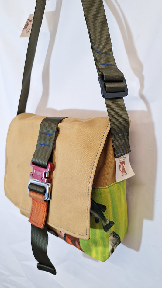 Messenger bag