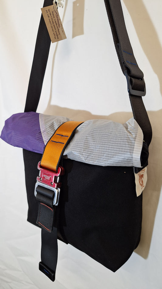 Messenger bag