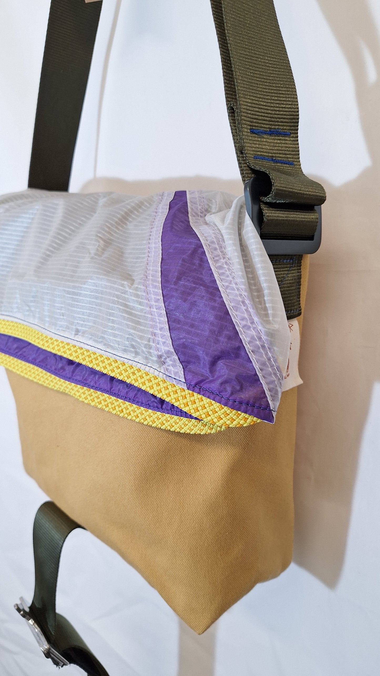 Messenger bag
